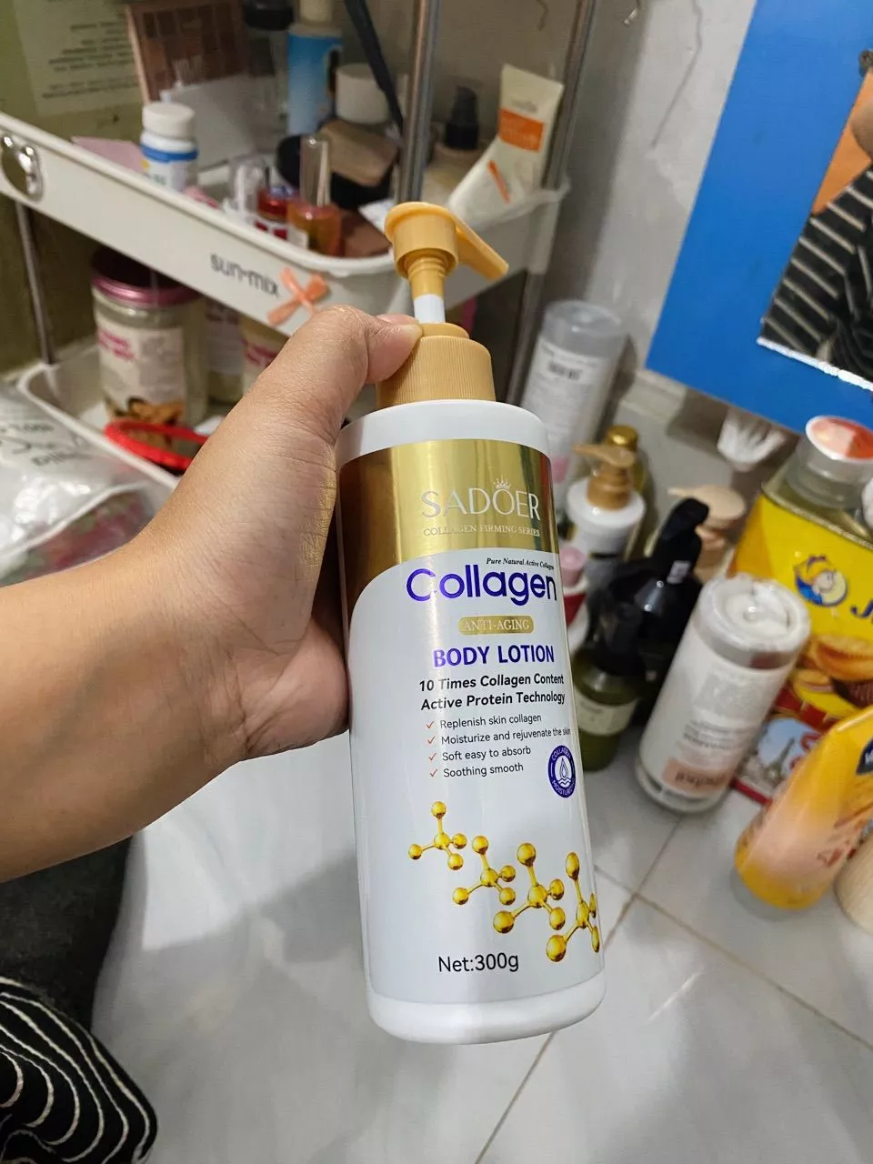 Sữa Dưỡng Thể Collagen Tinh Chất Vàng 300g Ngăn Ngừa Lão Hóa, Trắng Da Peach & Petal