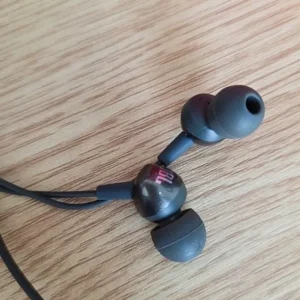Tai Nghe Nhét Tai Có Dây JBL C200SI Cổng Aux 3.5 - Hàng Chính Hãng
