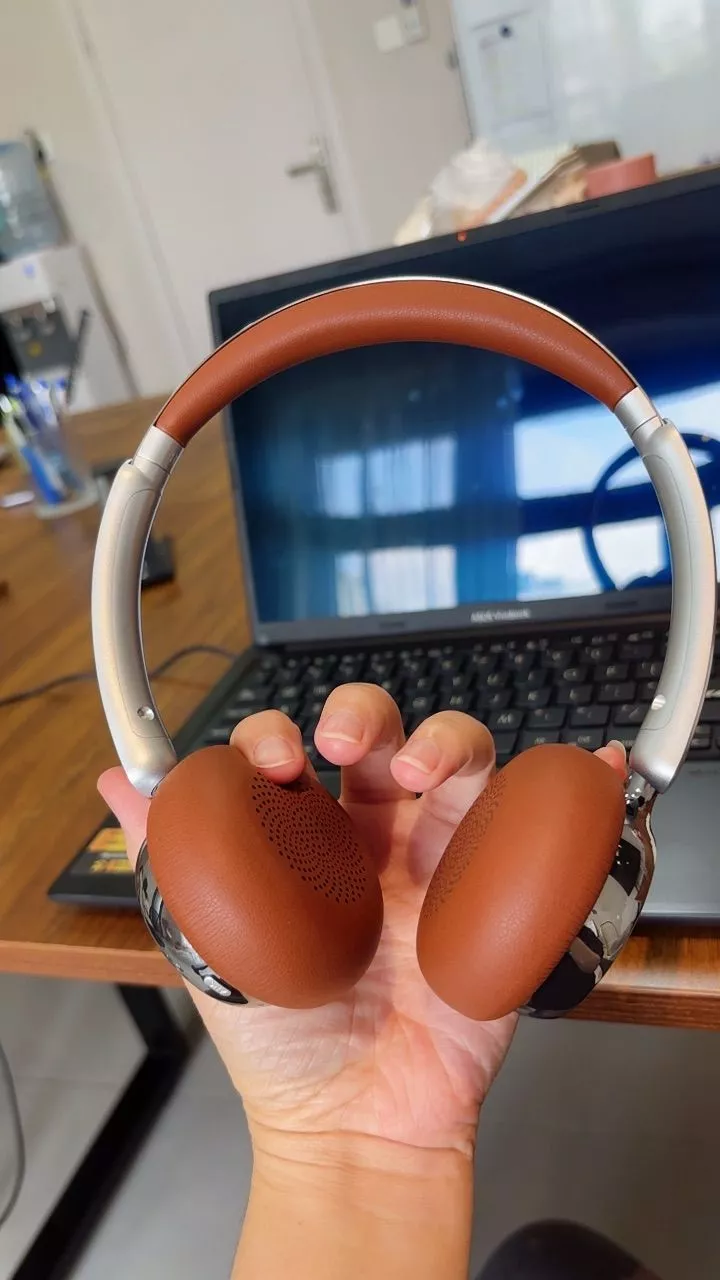 Tai nghe Bluetooth Y2k cổ điển UGREEN Studio Plus, ANC khử tiếng ồn -25dB, Bluetooth 6.0, thời lượng pin đến 80 giờ, thập niên 80 cho quà tặng bé gái