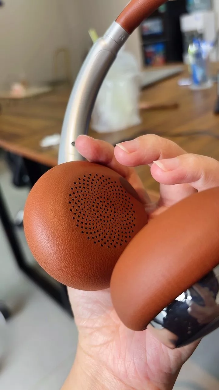 Tai nghe Bluetooth Y2k cổ điển UGREEN Studio Plus, ANC khử tiếng ồn -25dB, Bluetooth 6.0, thời lượng pin đến 80 giờ, thập niên 80 cho quà tặng bé gái