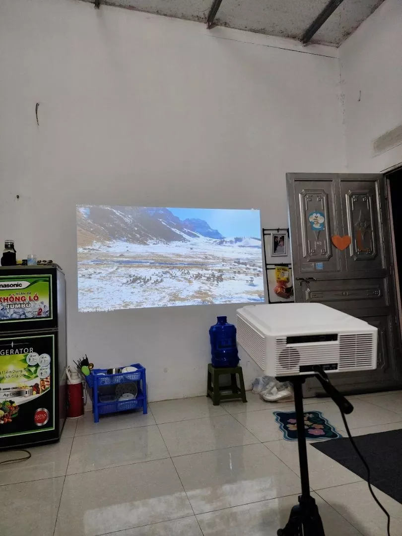 Máy chiếu BeeCube Star - Bậc thầy độ sáng - Full HD 1080P- Hỗ Trợ 4K - Bảo hành 12 tháng lỗi 1 đổi 1