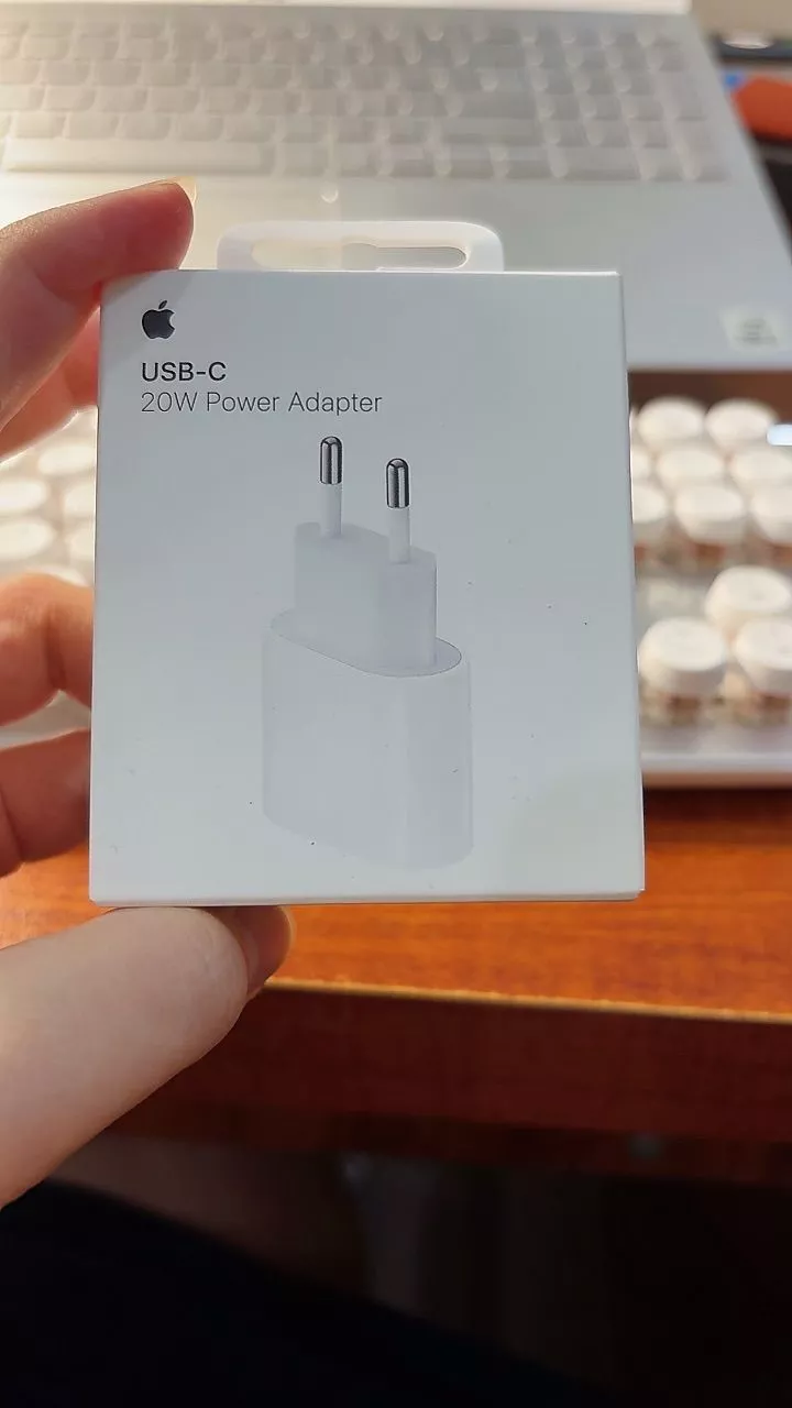 Phụ kiện Apple 20W USB-C Power Adapter chính hãng ZA/A