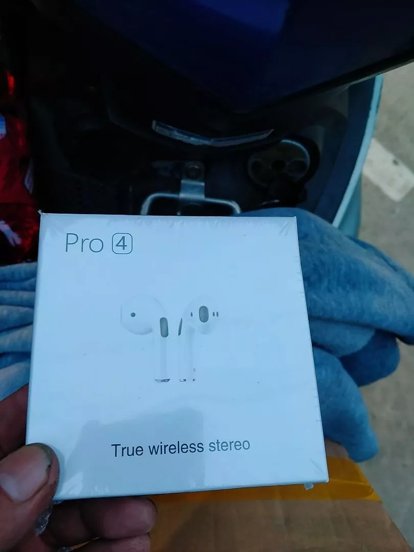 Tai Nghe Bluetooth5.0 Nhét Tai Pro4 Không Dây TWS Có Mic Cho Điện Thoại Gaming Stereo