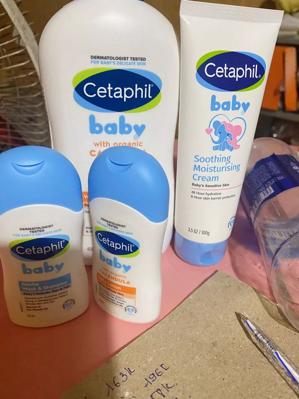 Combo Sữa tắm gội dưỡng ẩm dịu lành với Calendula hoa cúc hữu cơ 400ML & Kem làm dịu và dưỡng ẩm đa năng cho bé 100G
