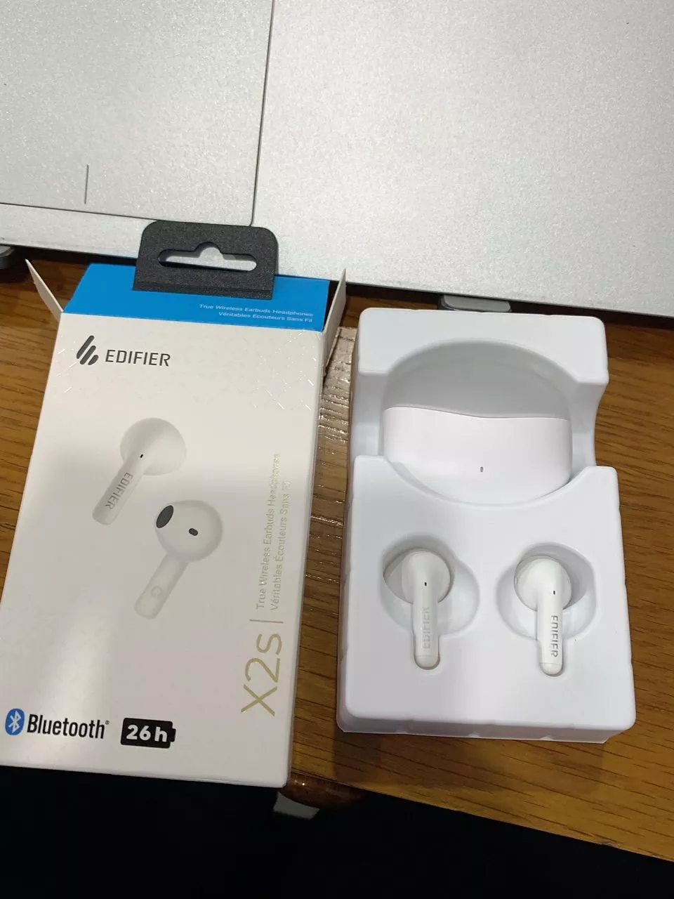 Tai Nghe Bluetooth Không Dây EDIFIER X2S/W110T Nhét Tai - Pin Đến 26H - Tùy Chỉnh EQ Qua App - 15 Tháng Bảo Hành