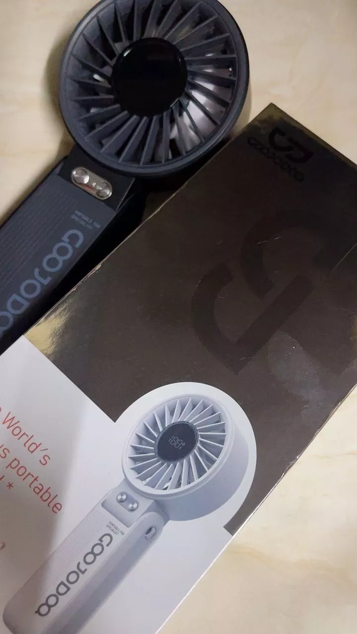 Quạt Goojodoq 4000mAh tốc độ cao Năng lượng mặt trời Quạt cầm tay Turbo100 Gear Wind có thể gập lại