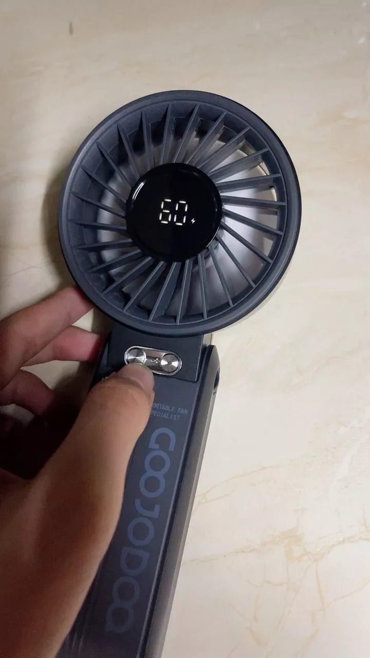 Quạt Goojodoq 4000mAh tốc độ cao Năng lượng mặt trời Quạt cầm tay Turbo100 Gear Wind có thể gập lại