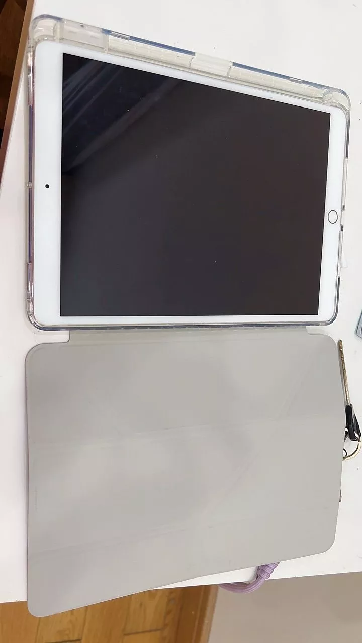 Bao da iPad GOOJODOQ có màu chuyển sắc, tự động đánh thức, hỗ trợ nhiều góc độ và ngăn đựng bút chống thất lạc