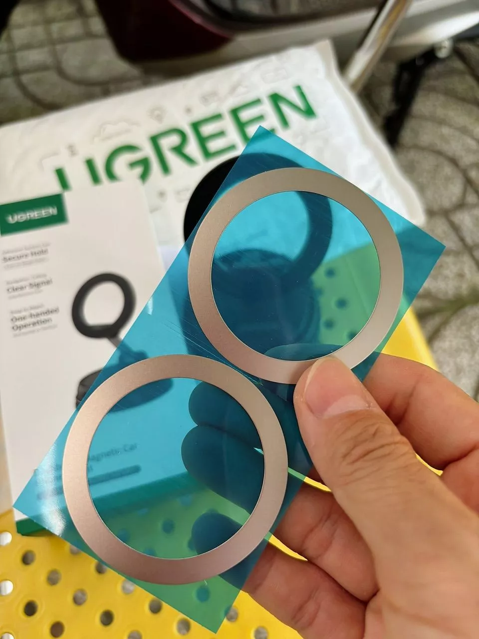 UGREEN 360° Giá Đỡ Điện Thoại Xe Từ Tính Chân Không Có Thể Gập Lại Và Xoay Chắc Chắn Lực Hút Mạnh Cho iPhone 12 13 14 15 16 Pro Max
