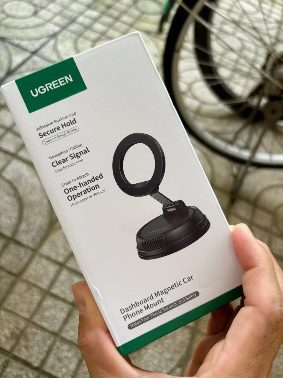 UGREEN 360° Giá Đỡ Điện Thoại Xe Từ Tính Chân Không Có Thể Gập Lại Và Xoay Chắc Chắn Lực Hút Mạnh Cho iPhone 12 13 14 15 16 Pro Max