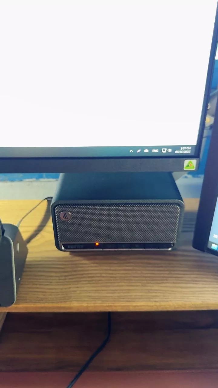 Loa Bluetooth Không Dây Để Bàn Cổ Điển EDIFIER MP230 20W - Chơi Nhạc Đến 9H - 4 Phương Thức Kết Nối - 15 Tháng Bảo Hành