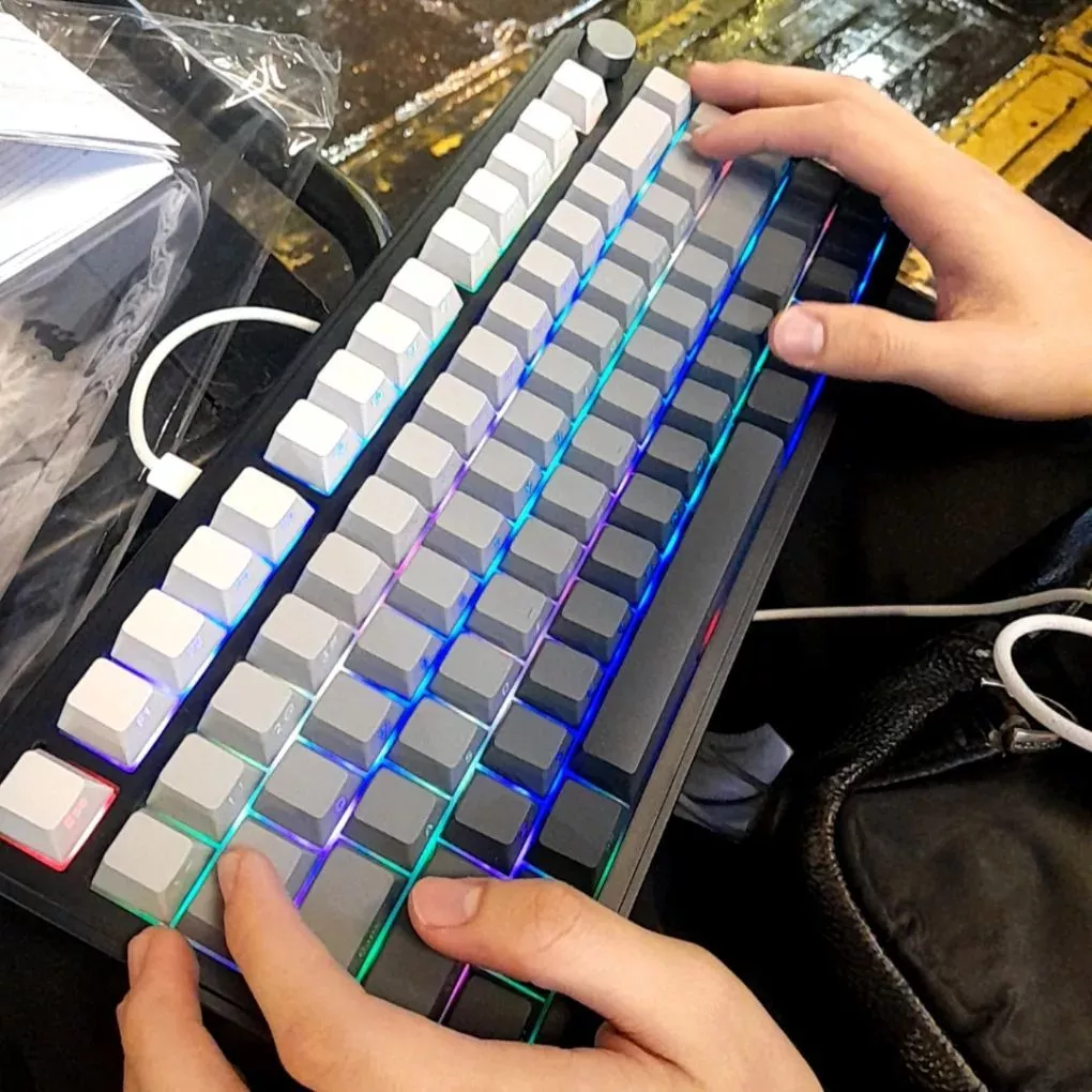 Bàn phím cơ không dây Attack Shark X85 - Led RGb - Gasket Mount - Có hot-swap - Mạch 5 pin - Màn LED - App Marco