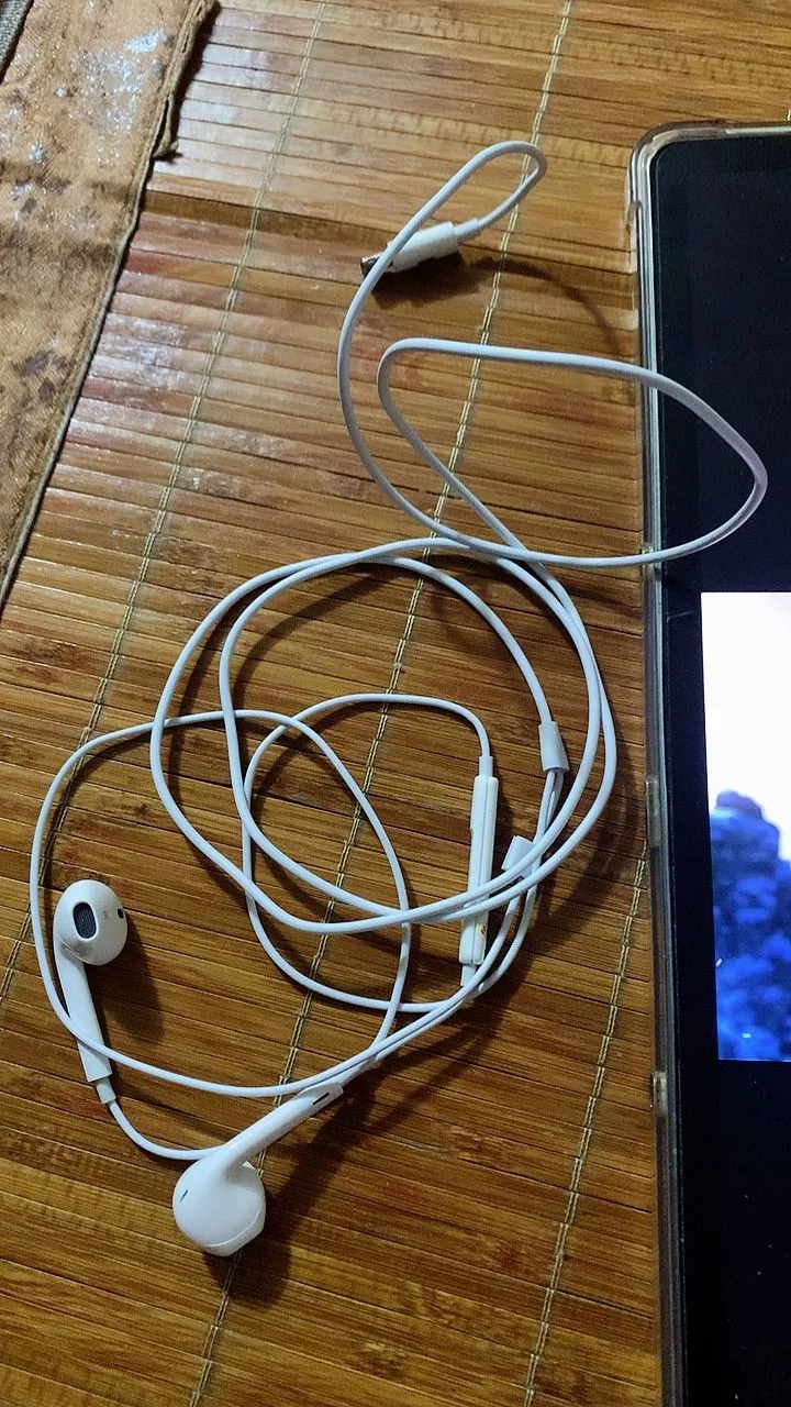 Tai Nghe Chân Dẹt Cắm Nghe Luôn Không Cần Kết Nối Bluetooth Cho 7 Đến 14 PRM-Có Đàm Thoại