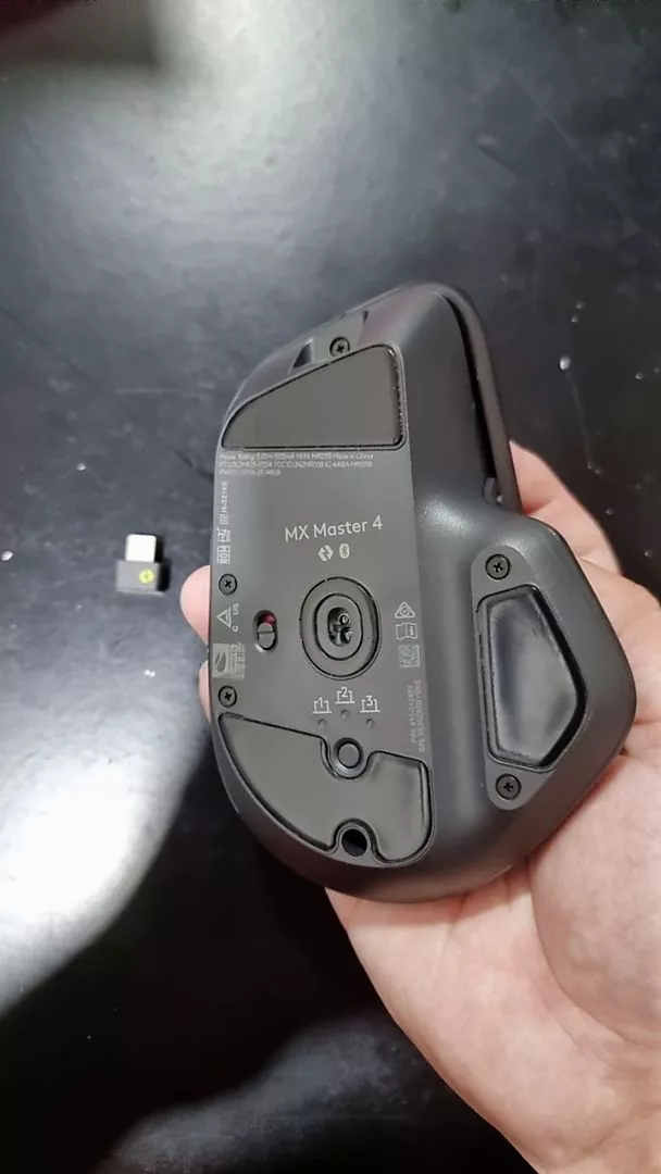 Chuột không dây công thái học Logitech MX Master 4 - Rung phản hồi, Cuộn siêu nhanh, Sạc USB-C
