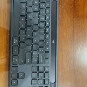 Bàn phím Bluetooth Logitech Signature Slim Solar+ K980 - Sạc bằng ánh sáng mặt trời & nhân tạo, Pin lên đến 10 năm