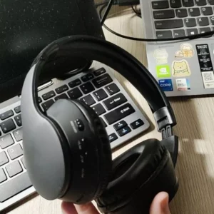 Tai nghe Bluetooth 5.3 GOOJODOQ, âm thanh nổi HiFi, thời lượng pin dài và nhiều chế độ phát lại.