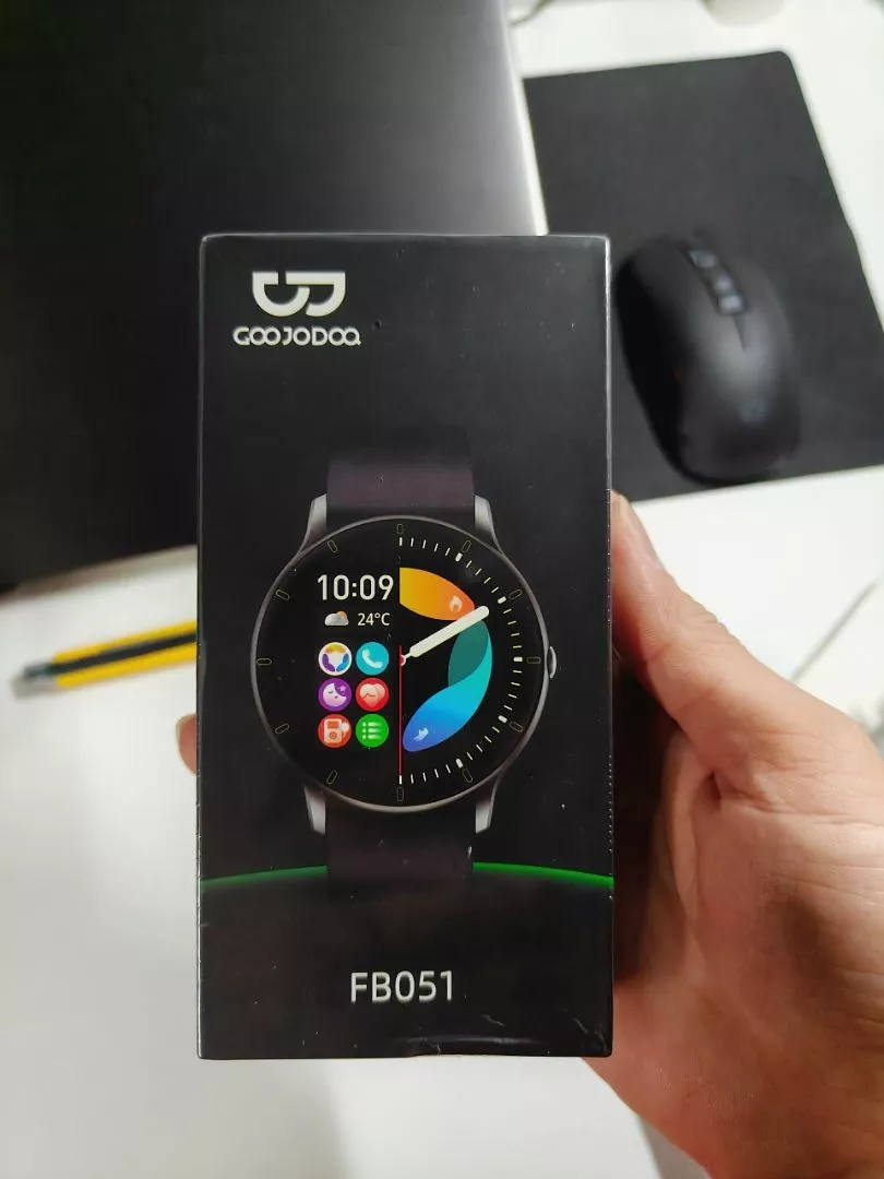 Đồng hồ thông minh GOOJODOQ có khả năng chống nước IP67, gọi điện qua Bluetooth, theo dõi sức khỏe