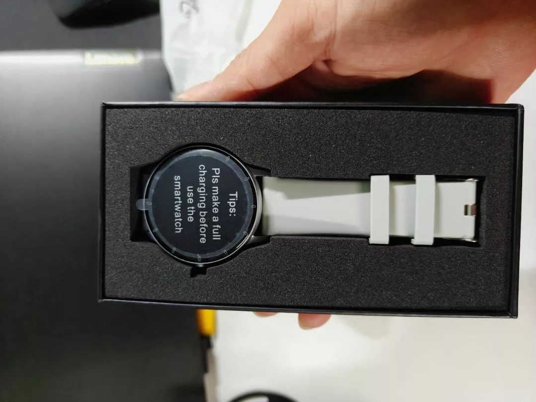 Đồng hồ thông minh GOOJODOQ có khả năng chống nước IP67, gọi điện qua Bluetooth, theo dõi sức khỏe