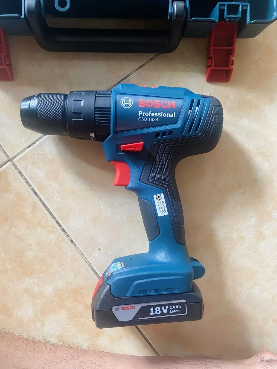 Máy khoan vặn vít động lực pin GSB 183-LI