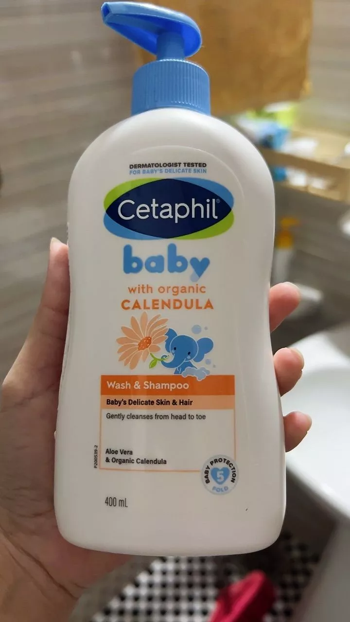Sữa Tắm Gội Trẻ Em Cetaphil Baby Organic Calendula Tinh Chất Hoa Cúc 400ml