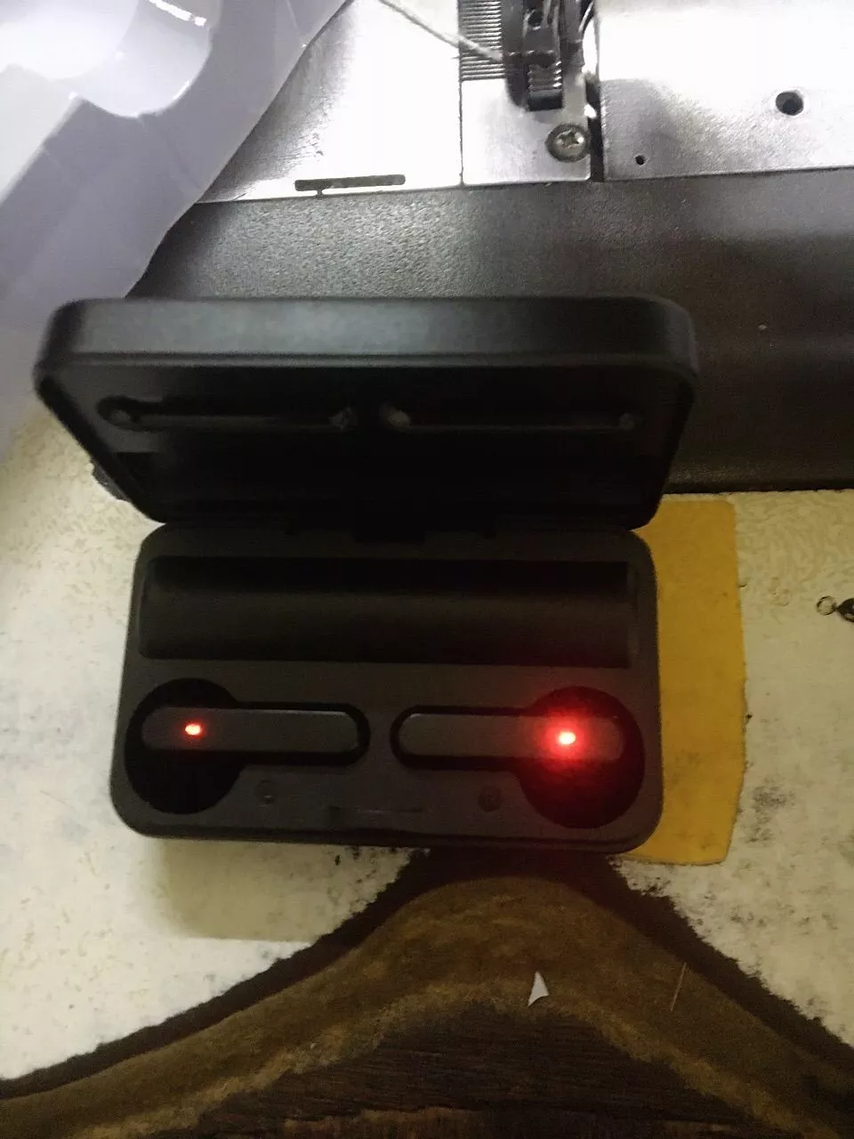 Tai nghe không dây S20 phiên bản trắng cá tính, cảm ứng, hỗ trợ mic đàm thoại, chống nước IPX5 - AUDIO365