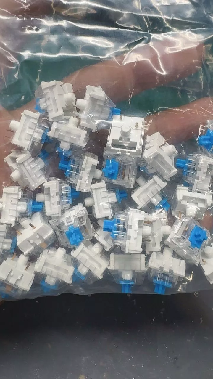 Combo 30 switch Blue swtich - Loại 3 pin - Dòng clicky phù hợp với các loại phím