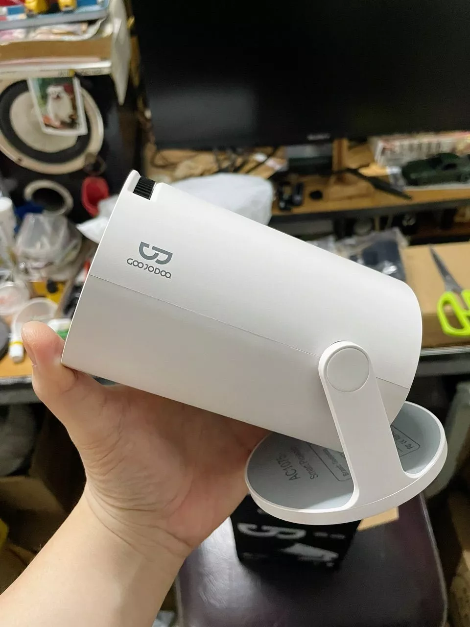 Máy chiếu Mini di động GOOJODOQ Android 11 Xoay miễn phí 270 ° Bluetooth 5.0 Màn hình lớn