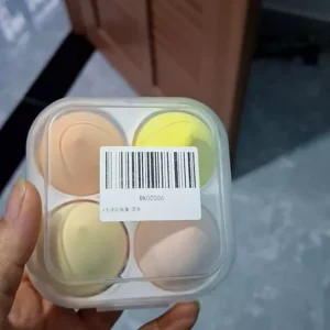 Hộp 4 mút trang điểm, đánh kem nền, phấn phủ sử dụng được dạng khô, ướt