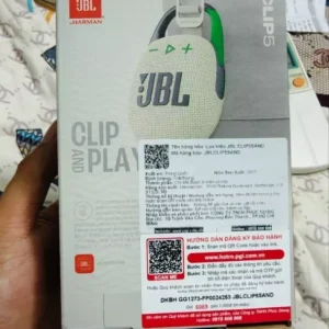 Loa Bluetooth di động kháng nước JBL Clip 5 Công Suất 7W Chơi Nhạc Tới 12 Giờ Thiết Kế Móc Treo