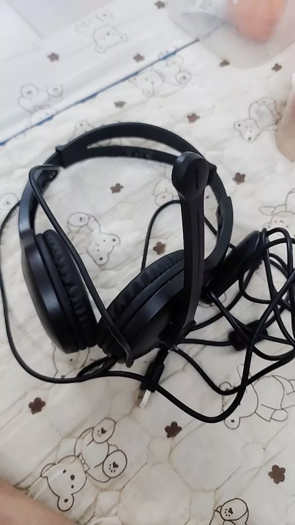 Tai Nghe Chụp Tai Chống Ồn EDIFIER K800 Đệm Tai Mềm Mại - Thiết Kế Nhỏ Gọn - Hỗ Trợ Mic - Cáp 2.8m - 15 Tháng Bảo Hành