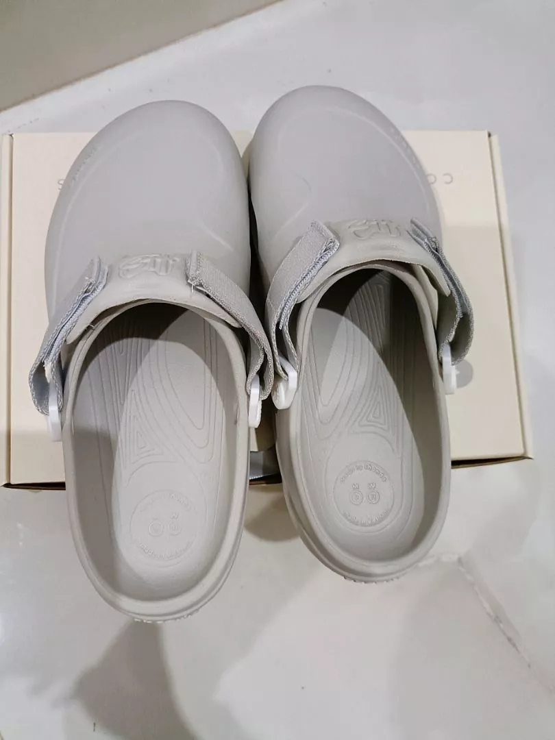 Dép Sục Unisex Shondo Clog Suke Nhựa Đúc Đế Cao 4cm Hack Dáng Màu Xám SUK2222