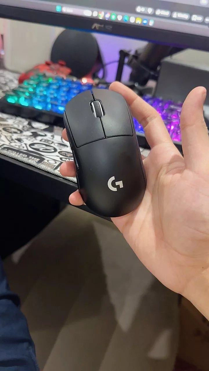 Chuột Gaming không dây Logitech G PRO X SUPERLIGHT 2c - Chuẩn Pro-Grade, Nhẹ 51g, sạc USB-C, cảm biến 44K DPI