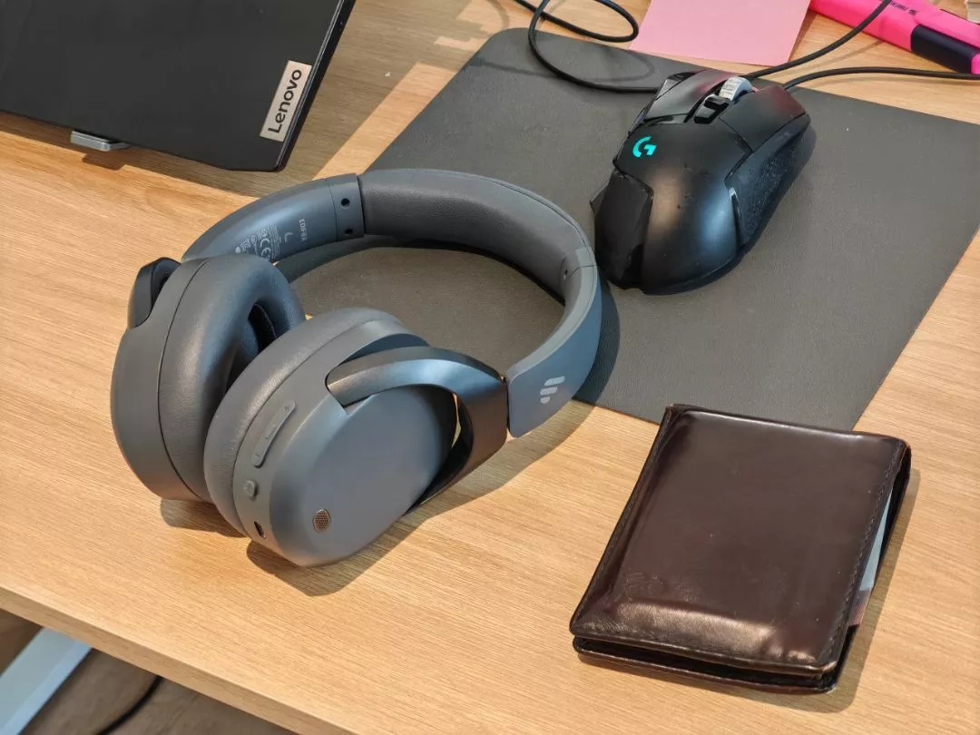 Tai Nghe Bluetooth Chụp Tai Không Dây EDIFIER W830NB - Chế Độ Chống Ồn - Pin Dài Tới 96H Chơi Nhạc - 15 Tháng Bảo Hành