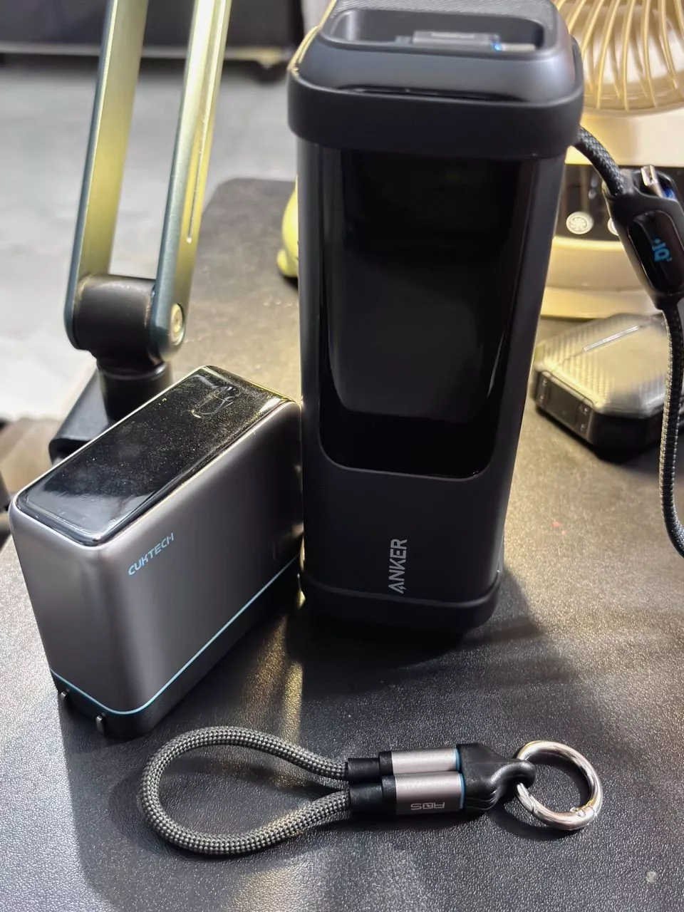 Sạc dự phòng ANKER Zolo 25kmAh | Công suất 165W | Tích hợp 2 cáp USB-C rút gọn | Có màn hình - A1695