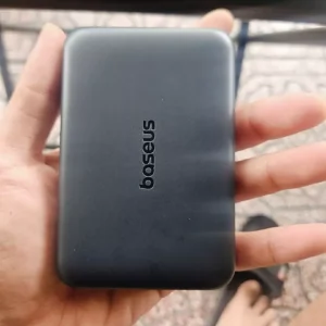 Sạc dự phòng 22.5W FM11 Baseus không dây mini 10000mah có nam châm tự động bật/ tắt thích hợp