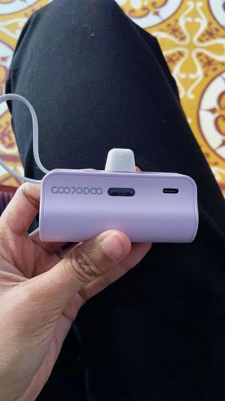Sạc dự phòng mini GOOJODOQ 2025 cho Giáng sinh với phích cắm Type-C và Light-ning phích cắm đôi