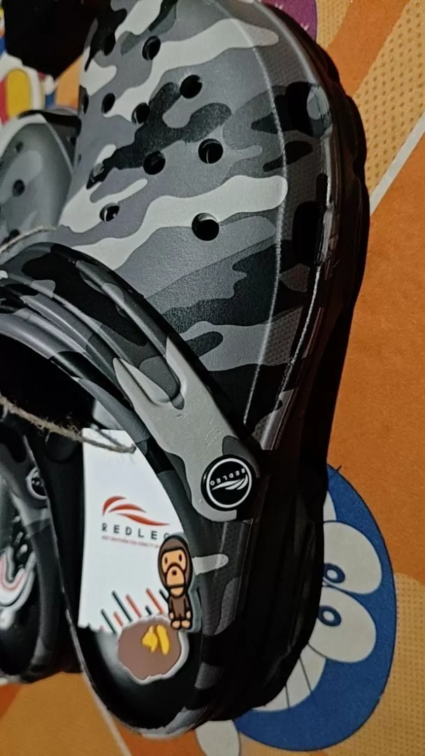 (Đặt tăng 1 size+Tặng Charm) Dép sục REDLEO nam nữ DRL-46 họa tiết Camo rằn ri 3D, dép nam nữ quai hậu đúc nguyên khối