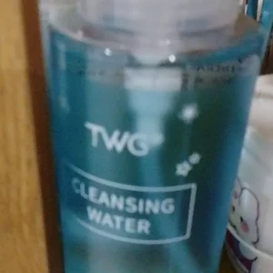 Nước tẩy trang TWG, làm sạch sâu da mặt, 300ml dạng vòi nhấn, phù hợp với hầu hết các loại da.