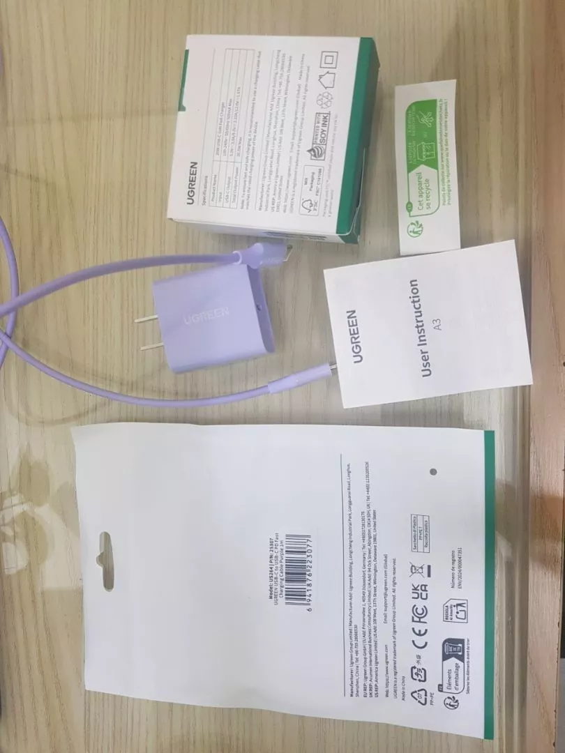 Bộ sạc USB C UGREEN 20W PD Khối sạc nhanh Bộ sạc tường USB-C Tương thích với iPhone 16 / 16 Plus / 15 Pro / 15 Pro Max / 14 / 13 / 12, Pixel, Galaxy S23 / S22 / S21 / S20 / Note 10,