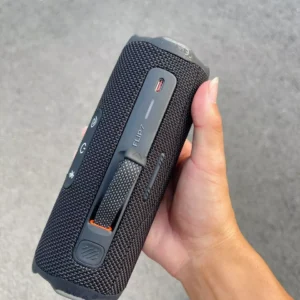 [TRẢ GÓP 0%] Loa JBL Flip 7 Công Suất 35W Chơi Nhạc Tới 16 Giờ Chống Nước Bụi IP68 Ghép Nối Đa Loa AuraCast