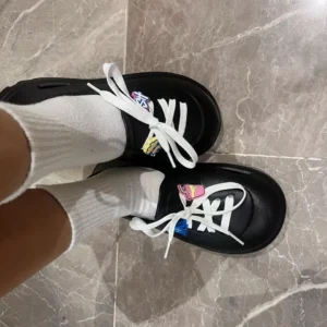 Giày Thể Thao Sneaker Unisex Shondo Ezi Kháng Nước Gắn Charm Dây Mang Nhanh Thoáng Nhẹ Nhiều Màu