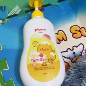 Tắm gội Pigeon cho bé - Sữa tắm gội toàn thân 2 trong 1 an toàn dịu nhẹ 700ml