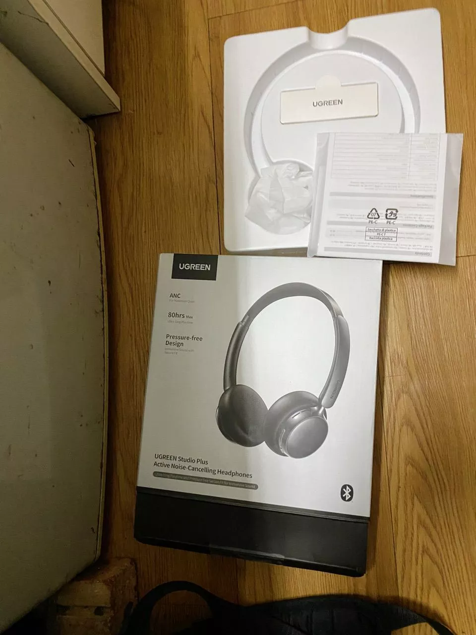 Tai nghe Bluetooth Y2k cổ điển UGREEN Studio Plus, ANC khử tiếng ồn -25dB, Bluetooth 6.0, thời lượng pin đến 80 giờ, thập niên 80 cho quà tặng bé gái