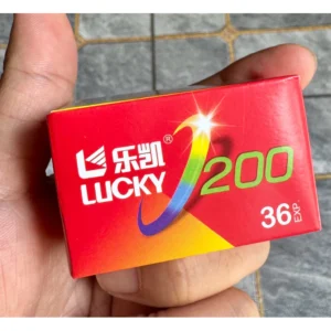 Film chụp ảnh Lucky 200 36exp date 03/2028 film 35mm tráng C41