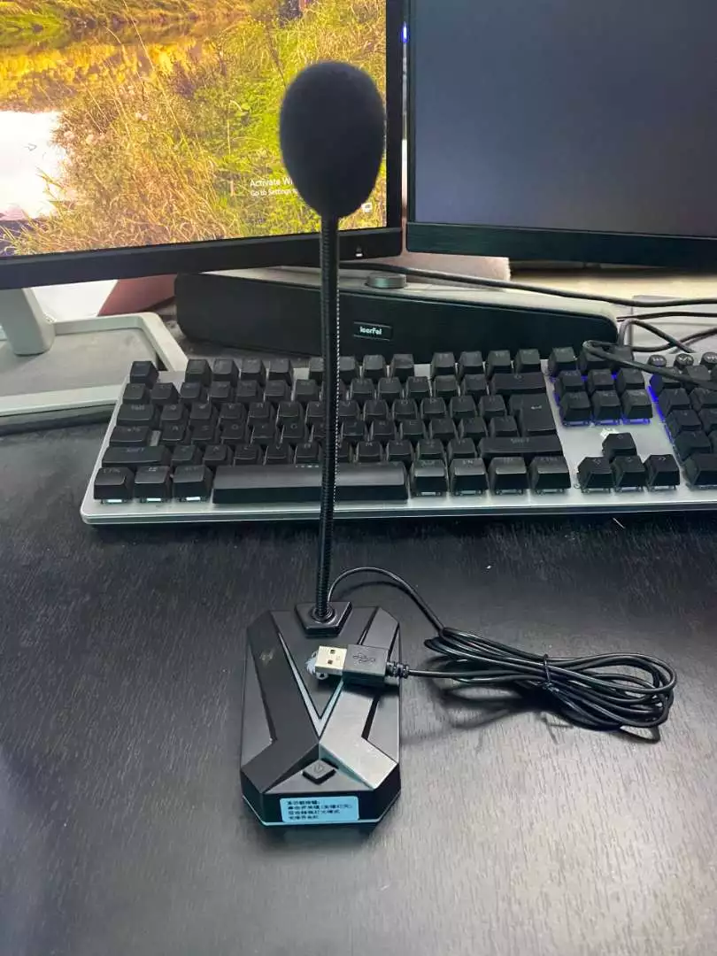 Micro Máy Tính, Laptop MK10 LED RGB Thu Âm Chống Nhiễu Kết Nối Jack USB Hoặc 3.5mm Dùng Live Stream