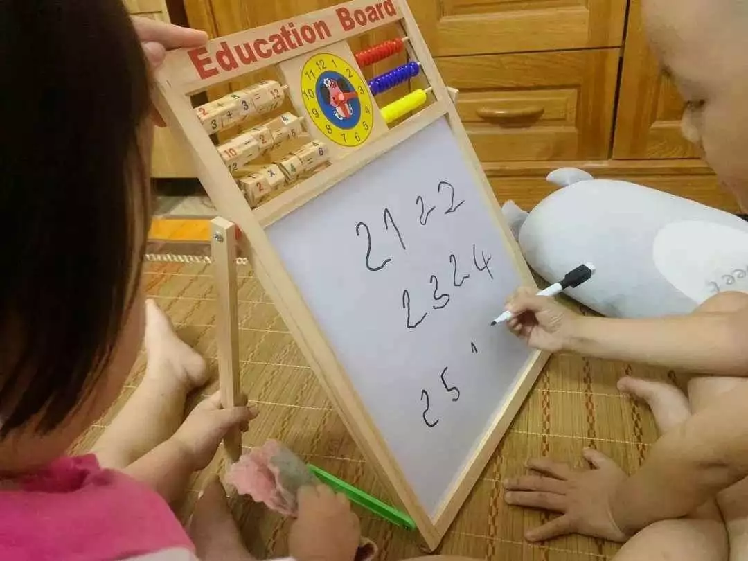 Bảng Ghép Nam Châm Hai Mặt Có Chữ Và Số Thông Minh – Bảng Dạy Học Cho Bé Education Board