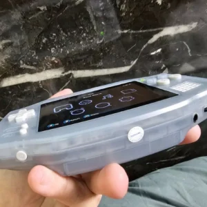 Anbernic rg34xx, mẫu máy GBA đến từ nhà Anbernic, cấu hình mạnh, hỗ trợ hàng chục giả lập với hàng vạn trò chơi IZZYGAME